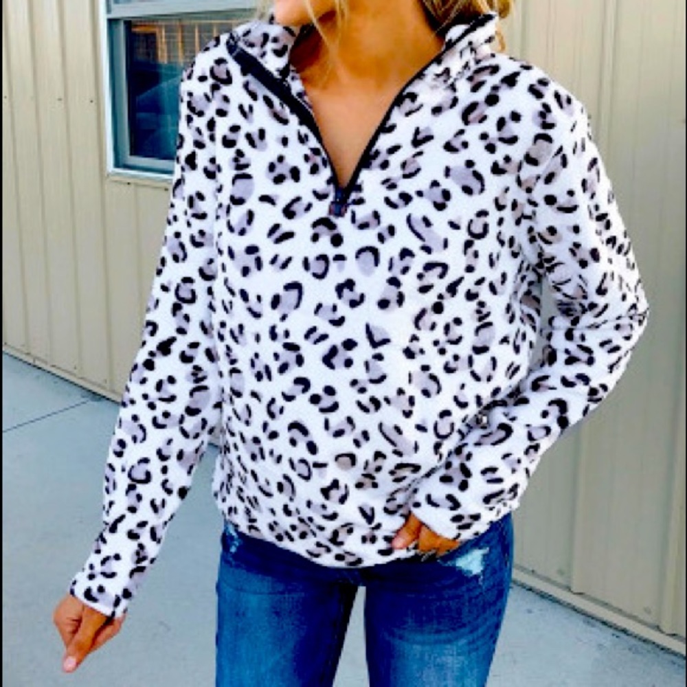 White Warm Quarter Zip Leopard Sherpa